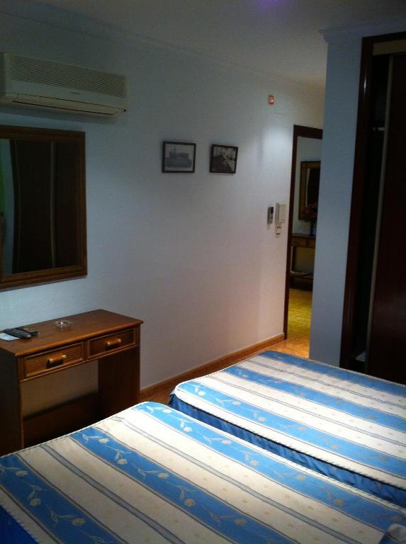 Hostal El Puerto Caleta De Velez Zimmer foto