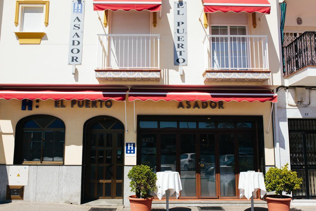 Hostal El Puerto Caleta De Velez Exterior foto