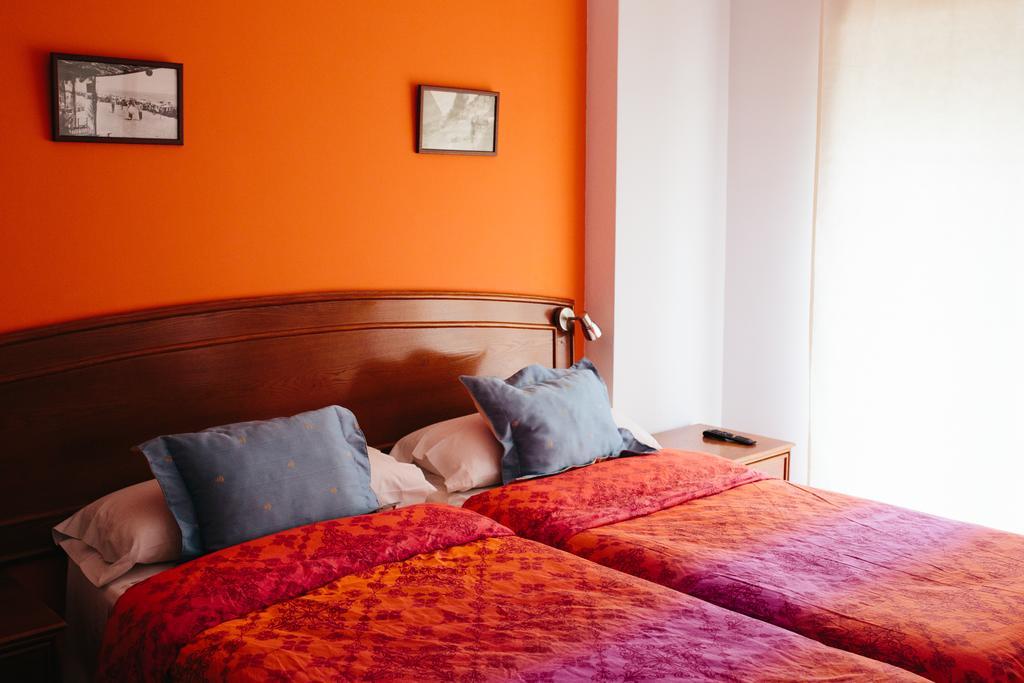 Hostal El Puerto Caleta De Velez Zimmer foto